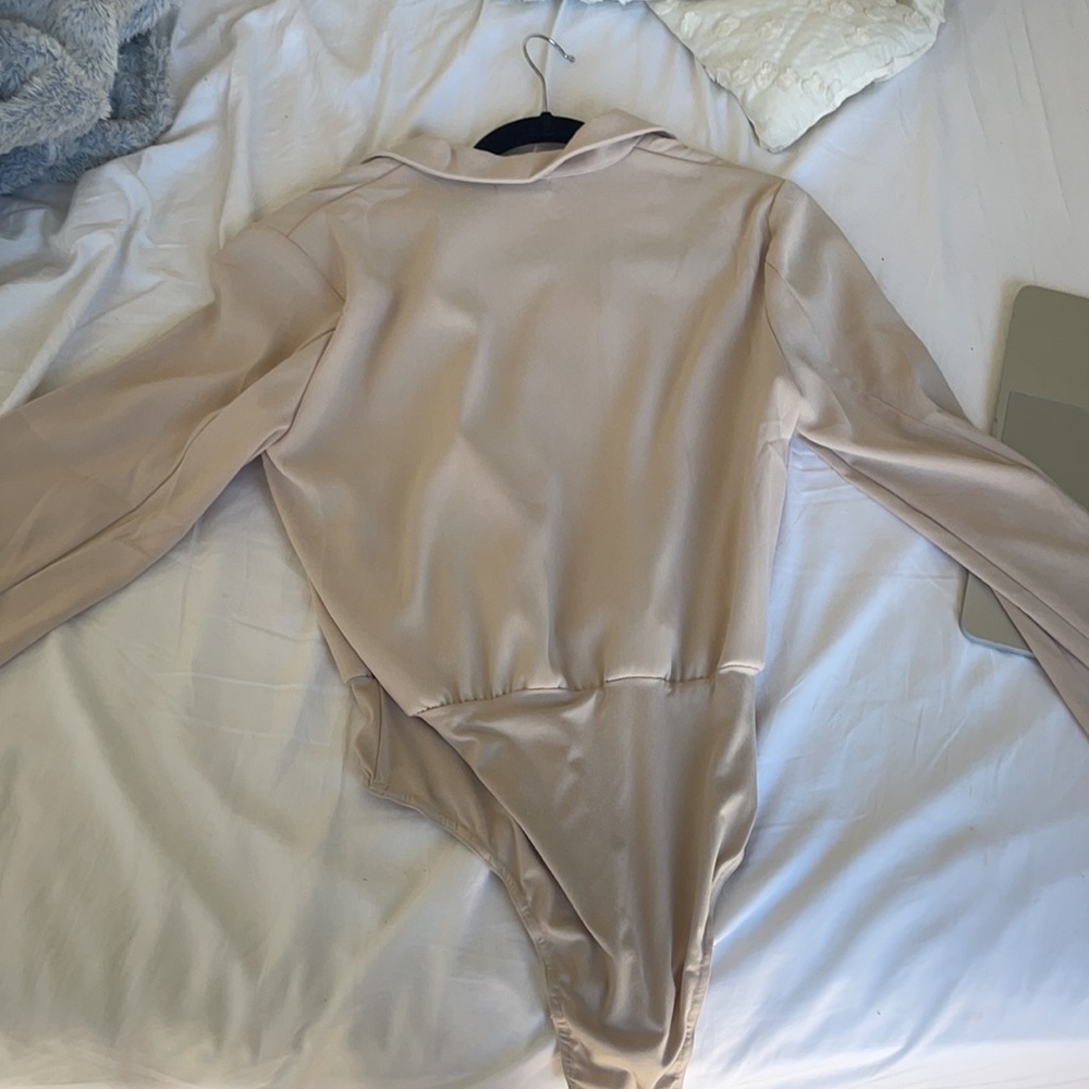 Nasty gal low cut one piece blazer - Picture 2 of 2